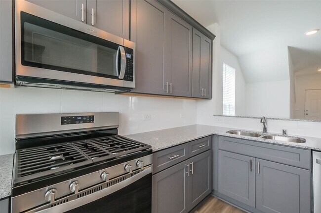 Building Photo - 23667 Cranberry Grader Ln