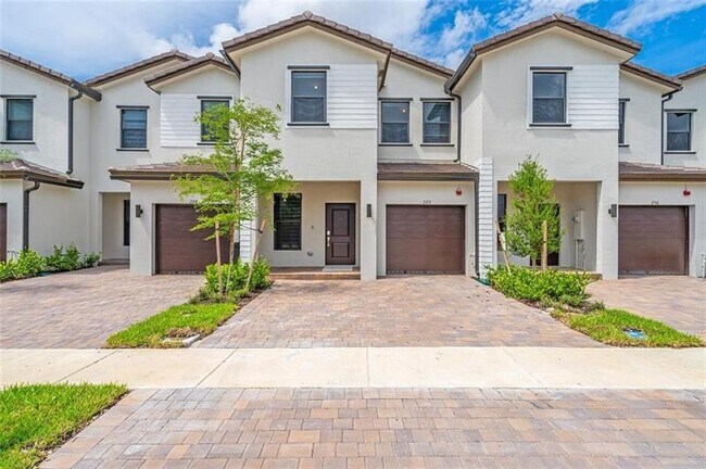 Building Photo - 260 SW 159th Way