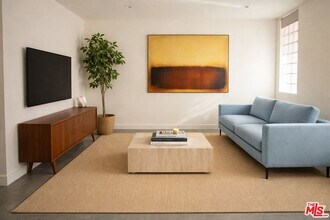 Building Photo - 4826 Franklin Ave