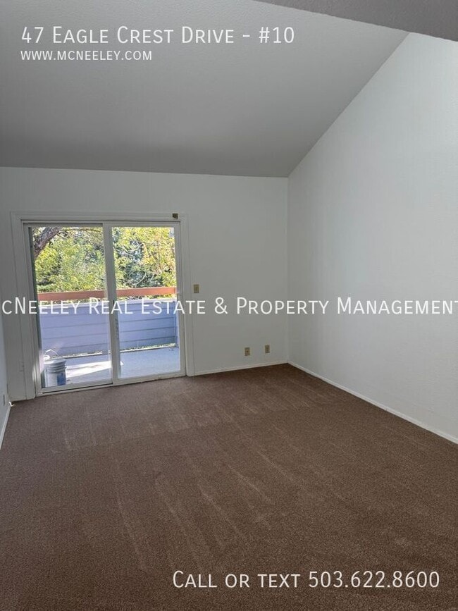 Building Photo - 47 Eagle Crest Dr