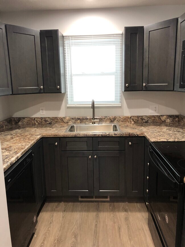 Building Photo - 1423 Union St