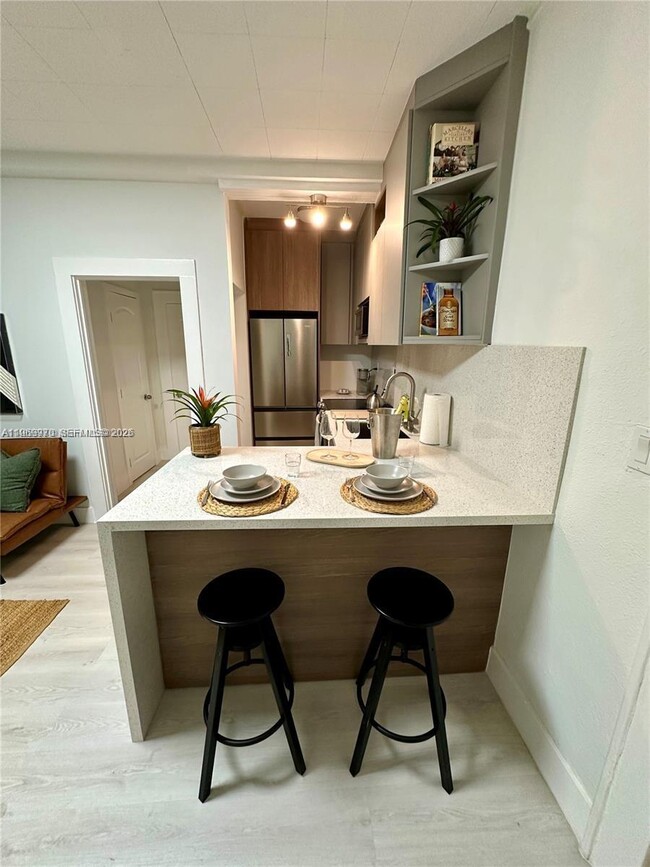 Building Photo - 126 Mendoza Ave