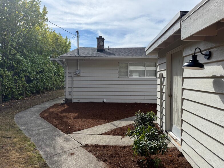 Building Photo - 2465 SW 172nd St
