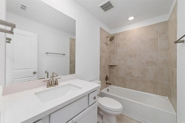 Building Photo - 21650 Lampeter River Ln