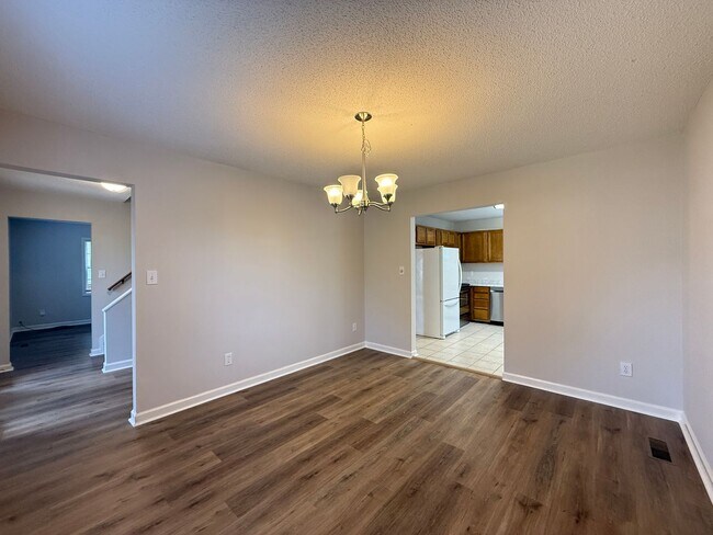 Building Photo - 5337 Moss Creek Ln