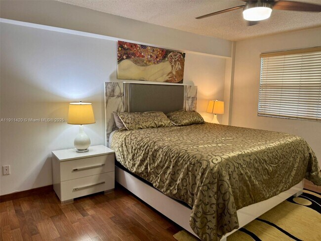 Building Photo - 201 180th Dr