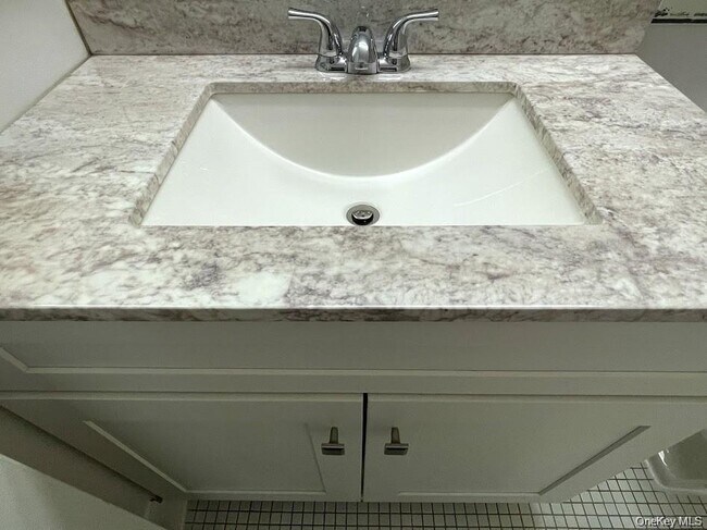 Building Photo - 25 Rockledge Ave