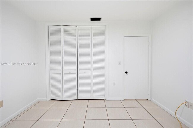 Building Photo - 12365 SW 60th Ct
