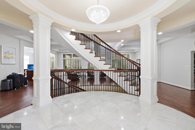 Building Photo - 8735 Brook Rd