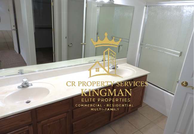 Building Photo - Desirable Ridgeview Ranch 3+2 home Hualapai Mountain Road