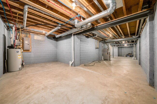 Building Photo - 4184 Hobbs Landing Dr W