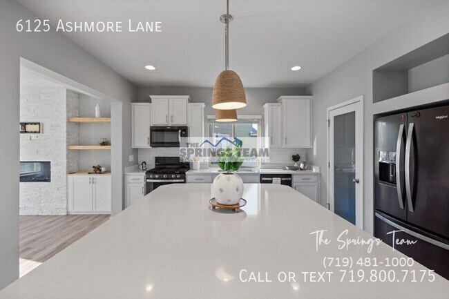 Building Photo - 6125 Ashmore Ln