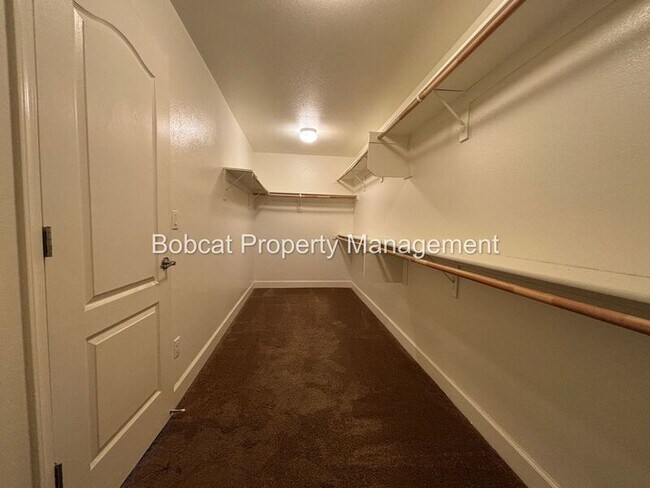 Building Photo - 6515 Copper Mountain Dr