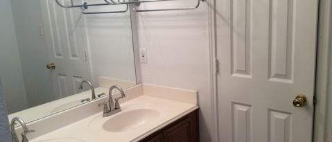 Building Photo - 217 Merlin Dr