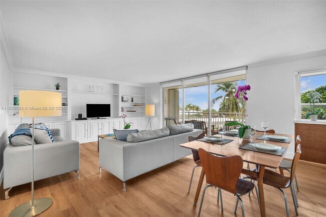 Primary Photo - 611 Ocean Dr