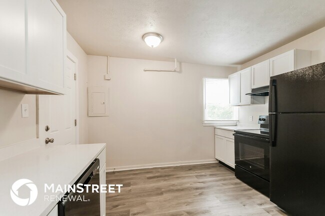 Building Photo - 8161 Schoen Dr