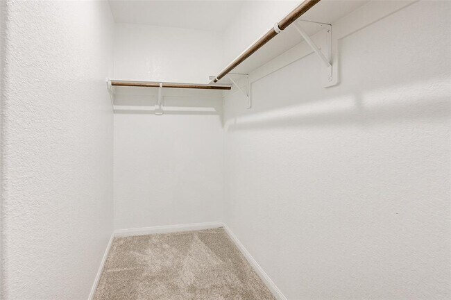 Building Photo - 14017 Northline Lake Dr