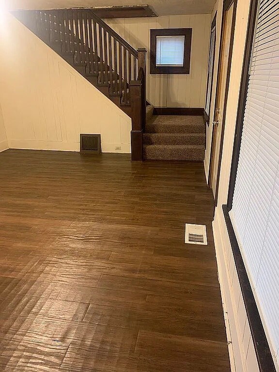 Building Photo - 2230 S 6th St