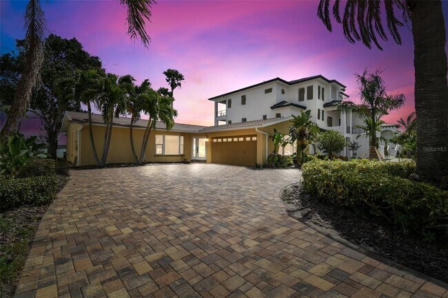 Building Photo - 11245 9th St E