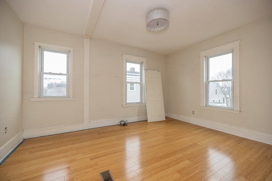 Building Photo - 339 Allston St