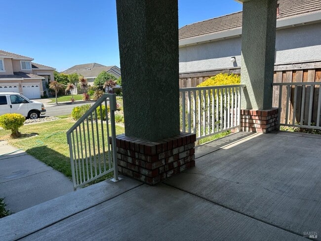 Building Photo - 622 Stonehenge Dr