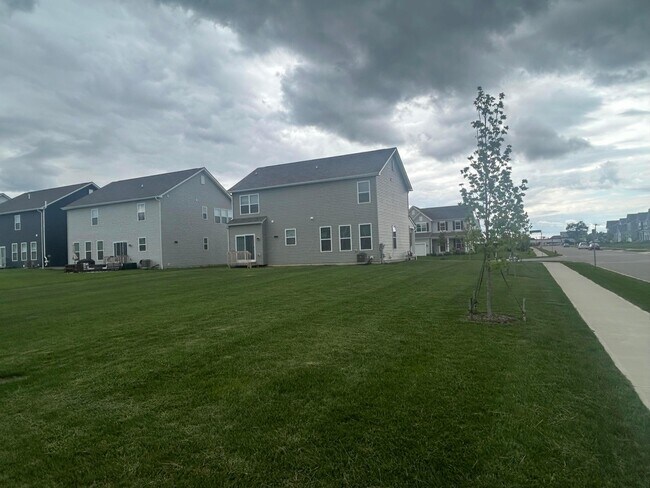 Building Photo - 6613 Constitution Way