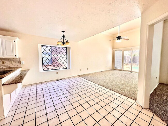 Building Photo - Spacious 4 Bed in Deer Creek - Move in Deposit-Free!(If Qualified)