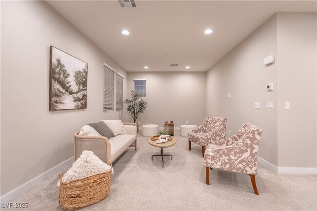Building Photo - 16 Cresta Villa Ct
