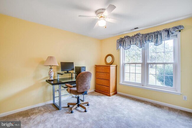 Building Photo - 201 Anchor Cove