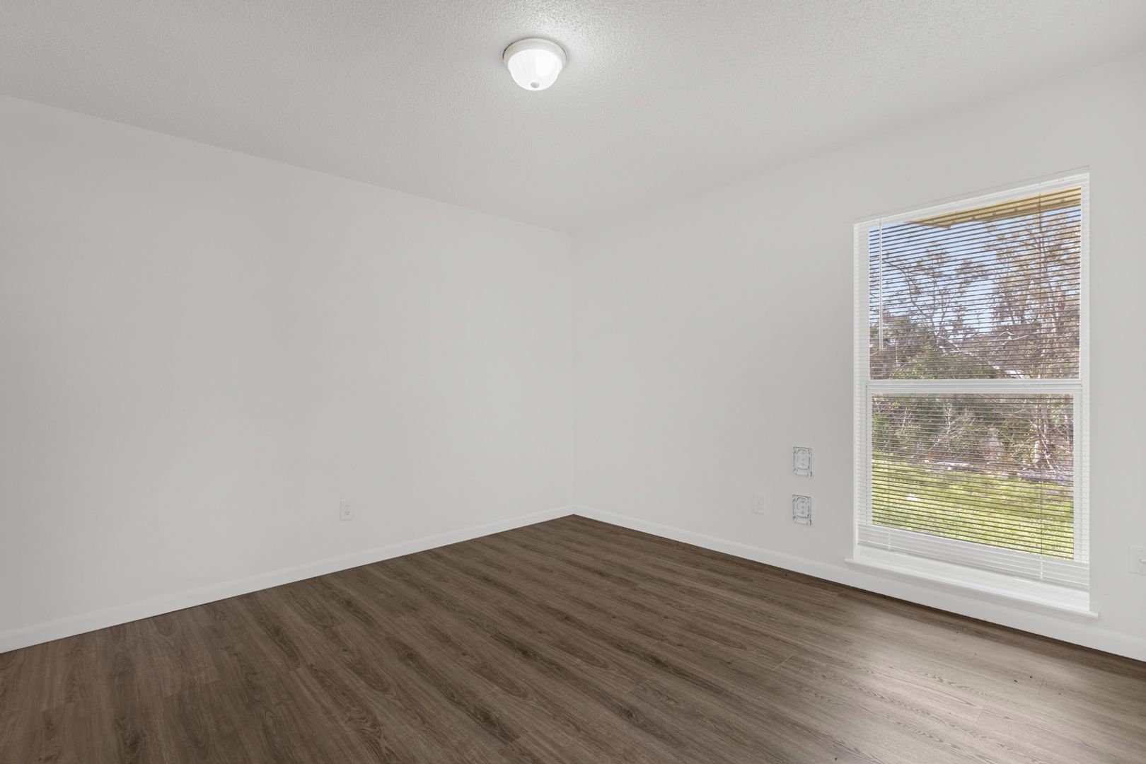 Building Photo - 2920 SE 53rd Ct