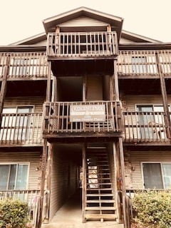 Building Photo - 3200 John Hinkle Pl