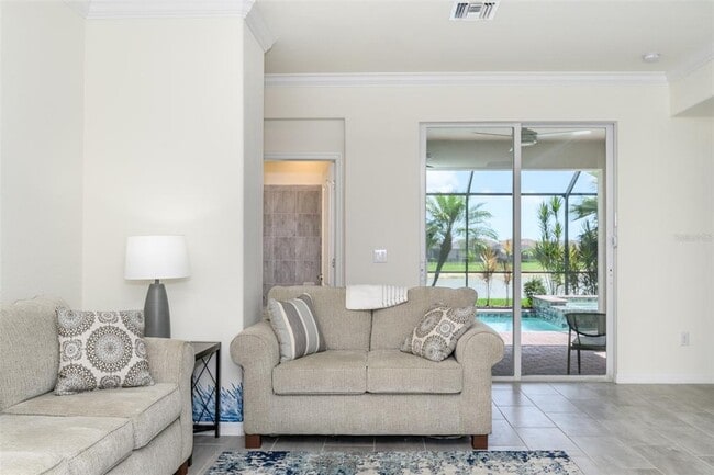 Building Photo - 15145 Spanish Point Dr