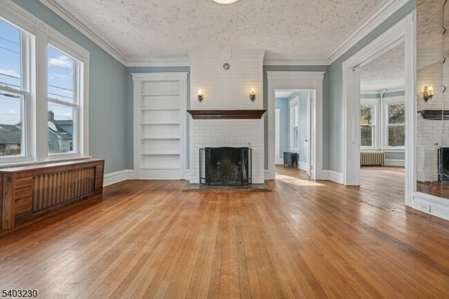 Building Photo - 216 William St