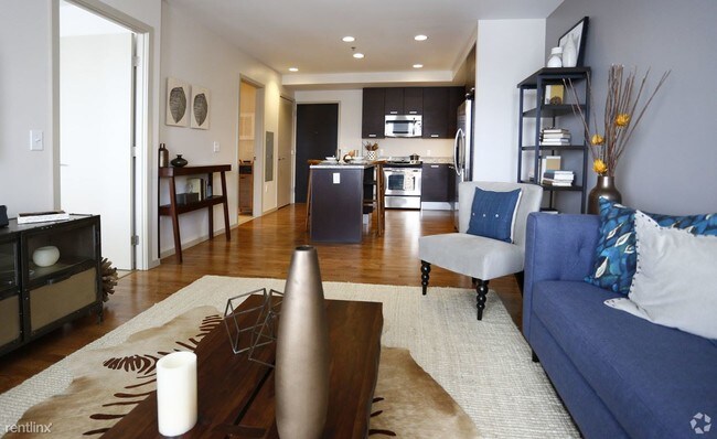 Building Photo - 112 beverly St