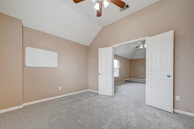 Building Photo - 16942 Langham Crossing Ln