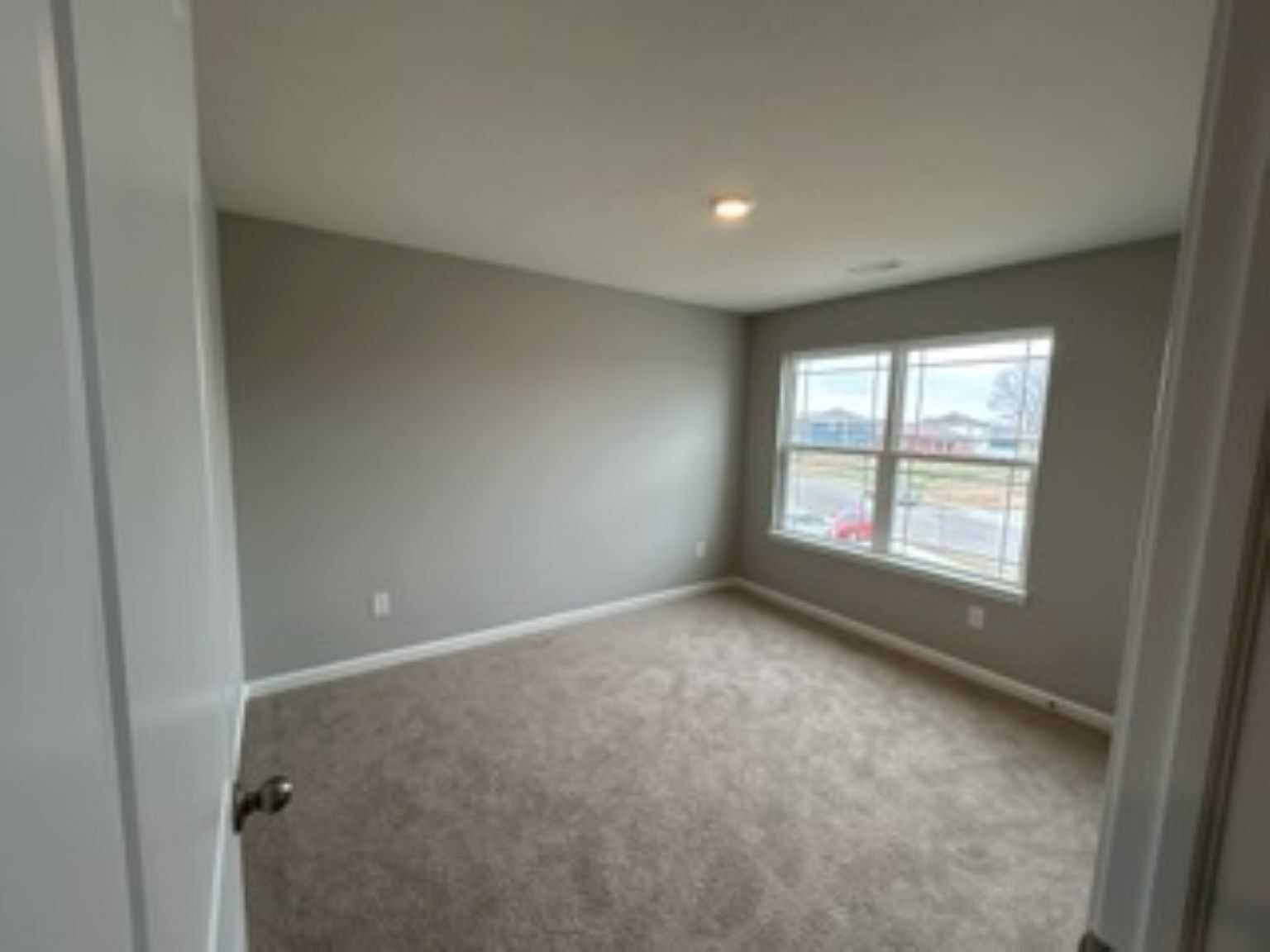 Building Photo - 1663 Fairmount Dr