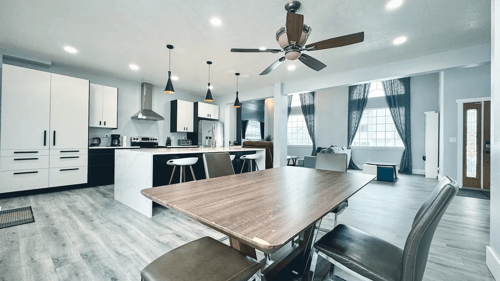 Building Photo - 14380 Henry Day Rd