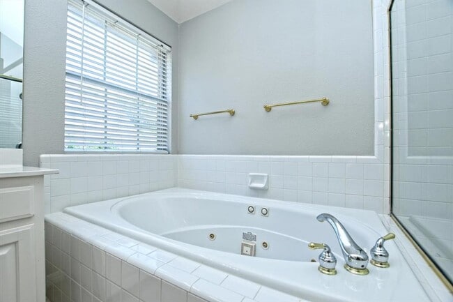 Building Photo - 9934 Barbrook Dr