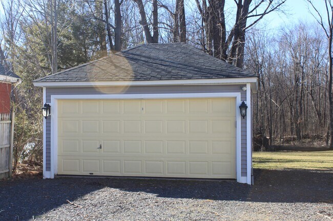 Building Photo - 22 Church St