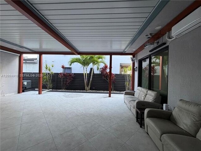 Building Photo - 13661 SW 160th Ct