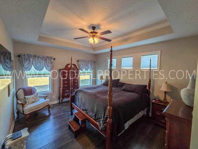 Building Photo - 3 Bed 2 Bath Home in Adel with a 3-Car Garage