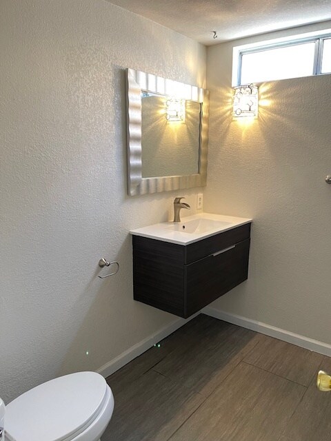 Building Photo - 1396 Terrace Dr