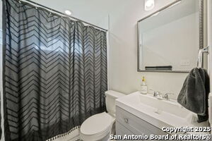 Building Photo - 3634 Du Barry Dr