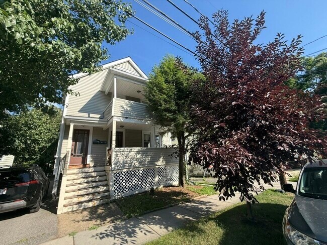 Building Photo - 89 Edenfield Ave