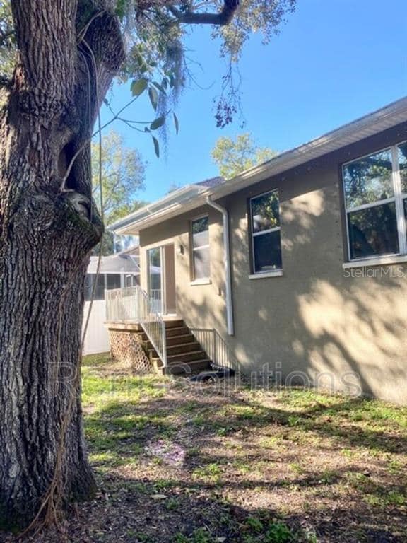 Building Photo - 7506 S West Shore Blvd