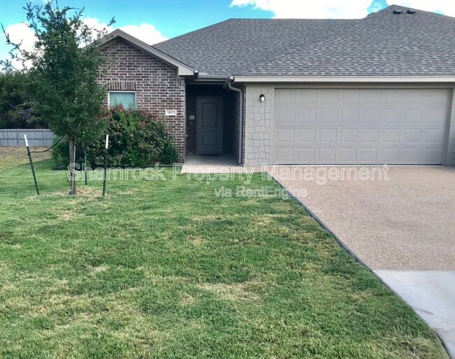 Primary Photo - 5604 Foxborough Dr