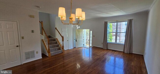 Building Photo - 47369 Darkhollow Falls Terrace