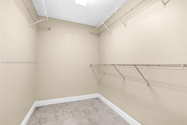 Building Photo - 3562 Southern Orchard Rd W