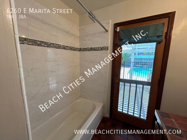 Building Photo - 6260 E Marita St