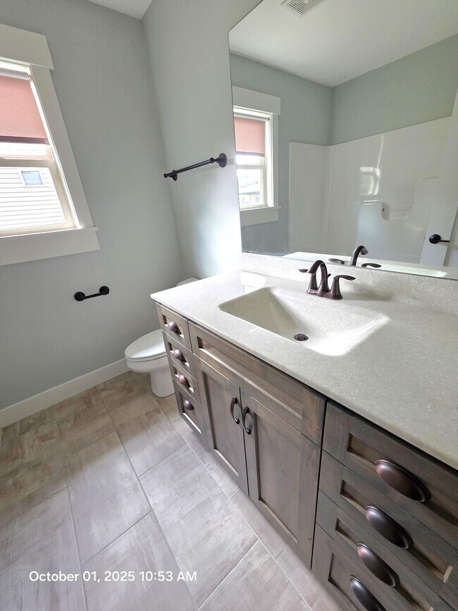 Building Photo - 2600 Norbury Dr